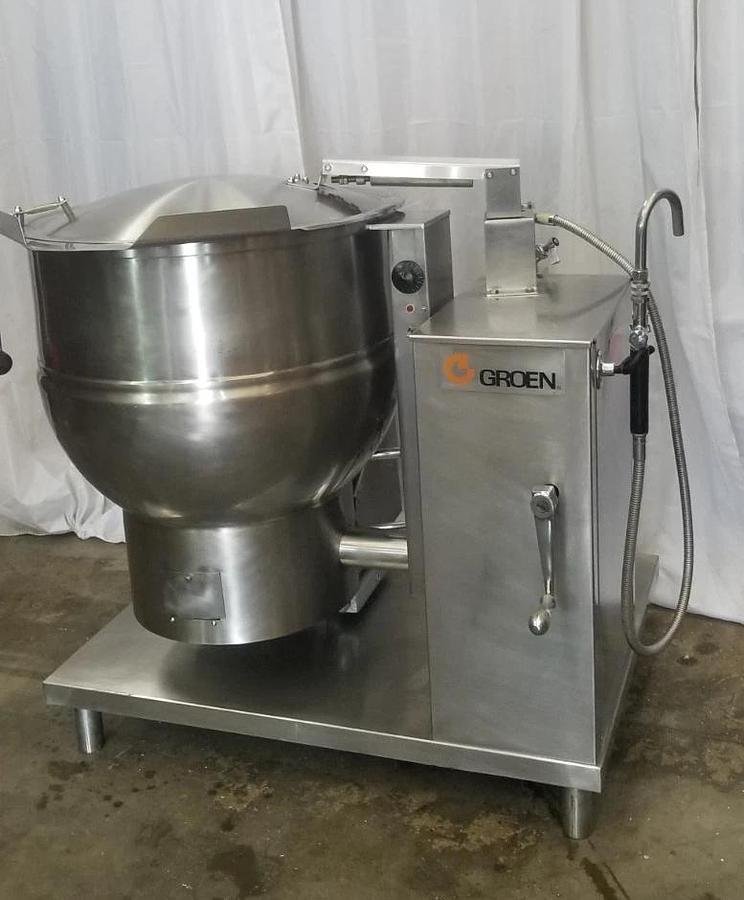 Used GROEN DHT/1P-40 Steam Jacketed 40 Gal Tilting Kettle NATURAL GAS