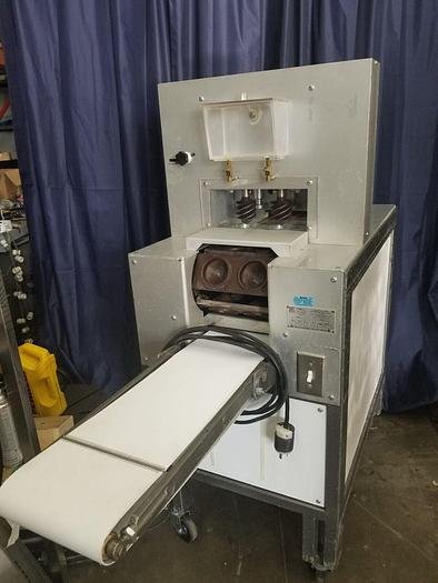Used CINELLI ESPERIA Vienna and Kaiser Roll Press
