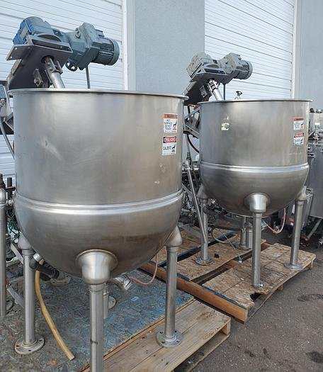 Used CapKold Water Jet Sous Vide Cooker Chiller and 2 GROEN INA/2-100 Kettles