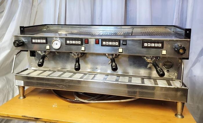Used LA MARZOCCO LINEA  AV 4 Group AUTOMATIC ESPRESSO MACHINE
