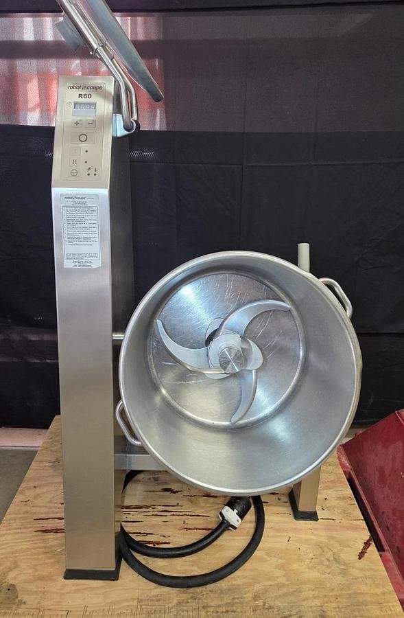 Used ROBOT COUPE R60 Cutter Mixer 63 Quarts Food Processor