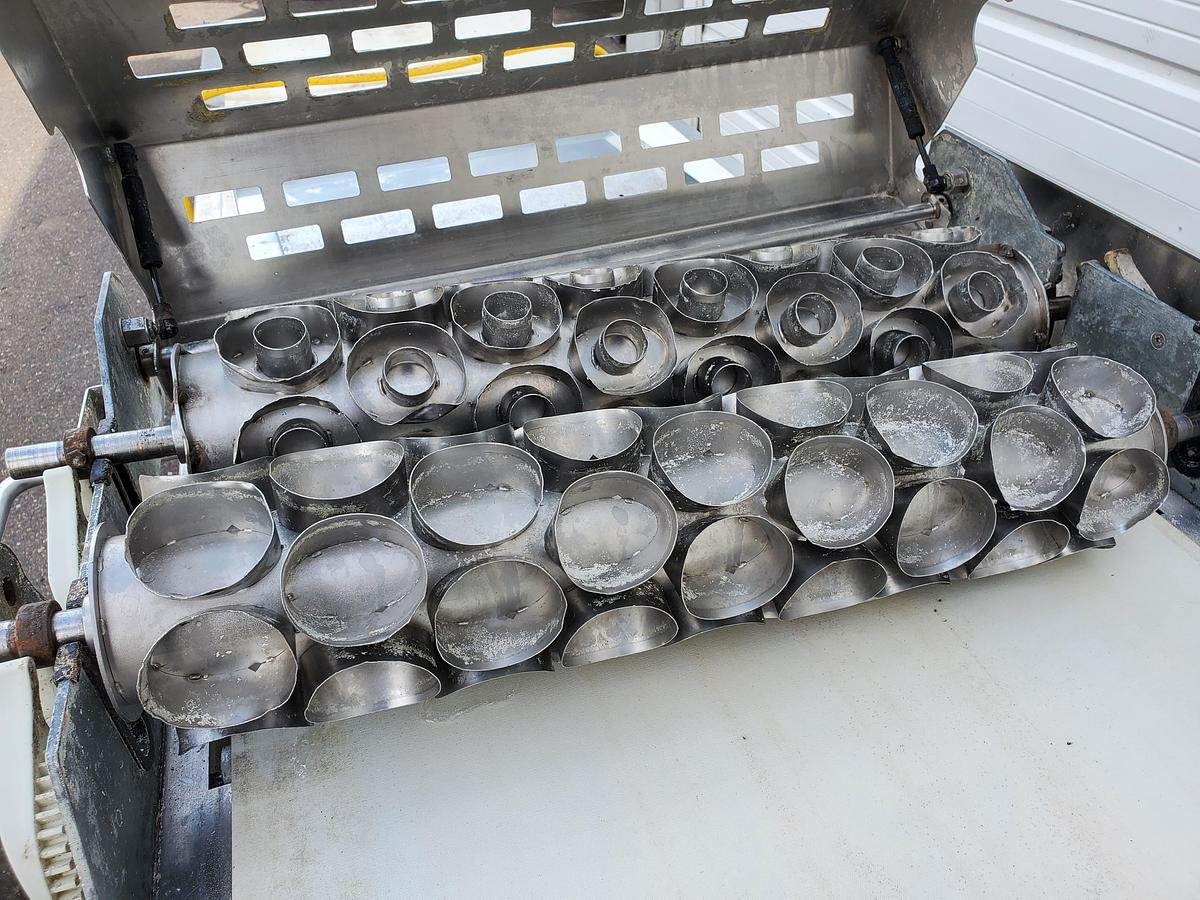 Used RondoStar 3000 Dough Sheeter with Cutting Table